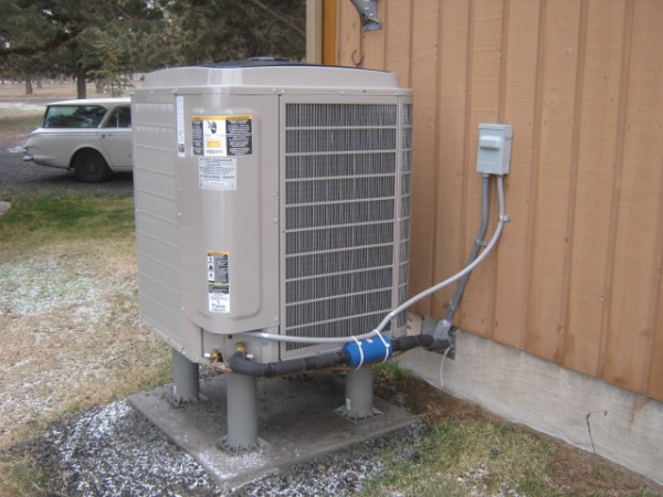 Residential Variable Capacity Heat Pump Energy Use: Modeled and Measured